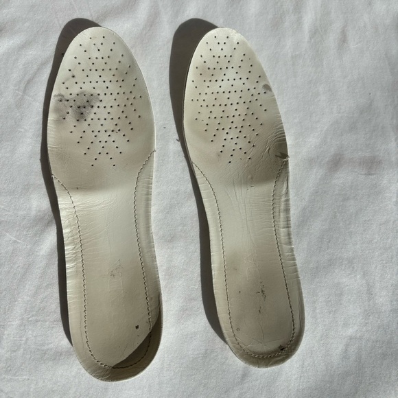 Prada BIANCO LEATHER LACE UP LOGO LOW TOP SNEAKERS - Picture 3 of 16